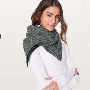 Lululemon- Vinyasa Scarf / Wrap - Coco Pique